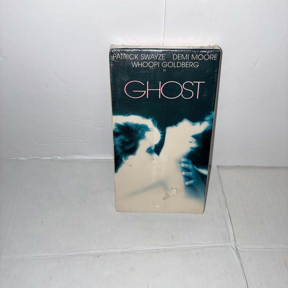 Ghost VHS 1990 Paramount Factory Sealed Patrick Swayze